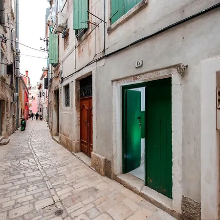 Delfin Apartment