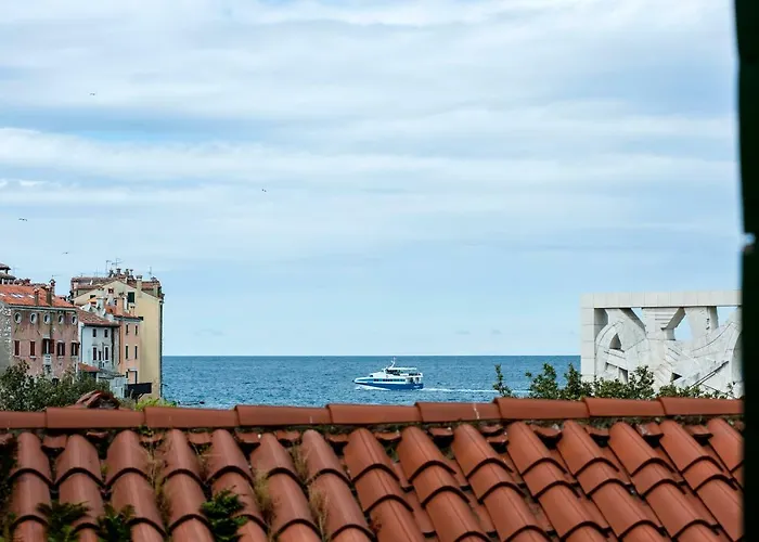 아파트 Delfin 로비니